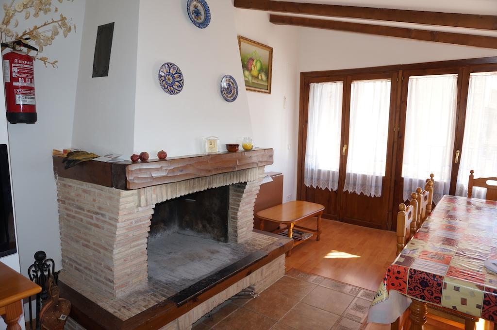 Casa Rural Os Arregueses Alquézar Exterior foto