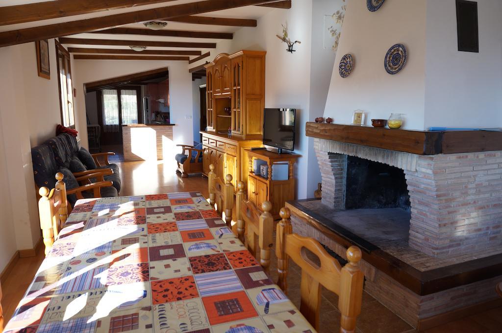 Casa Rural Os Arregueses Alquézar Exterior foto